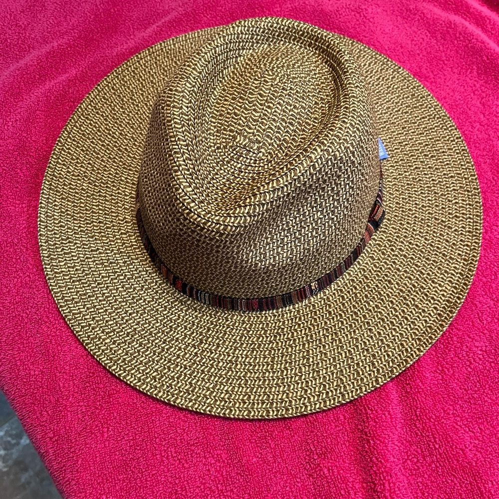 Wallaroo women’s Stylish Woven Paper Braid Hat with Band. One Size. - Picture 3 of 9